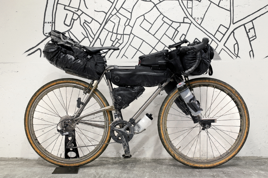印象のデザイン 新品未使用小傷あり GREENGURU パニアバッグ 31L FREERIDER リアバッグ