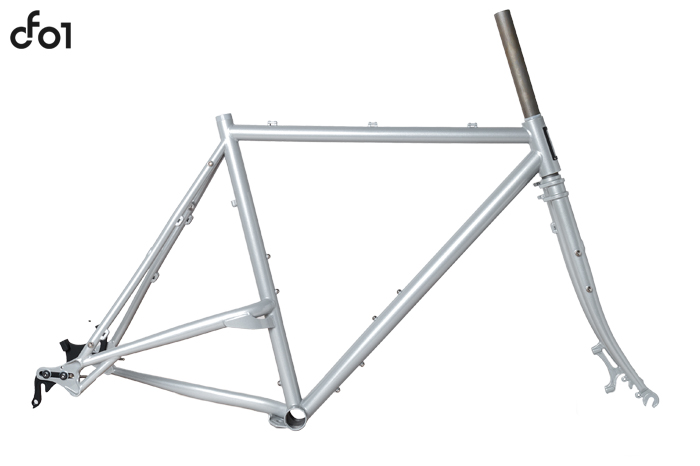 CF01 リミテッドカラー:Silver